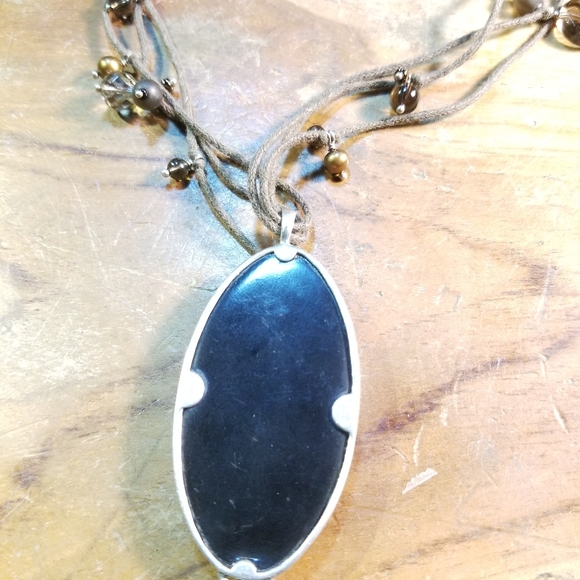 Indonesia 925 Resin Leaf Pendant - Picture 7 of 10